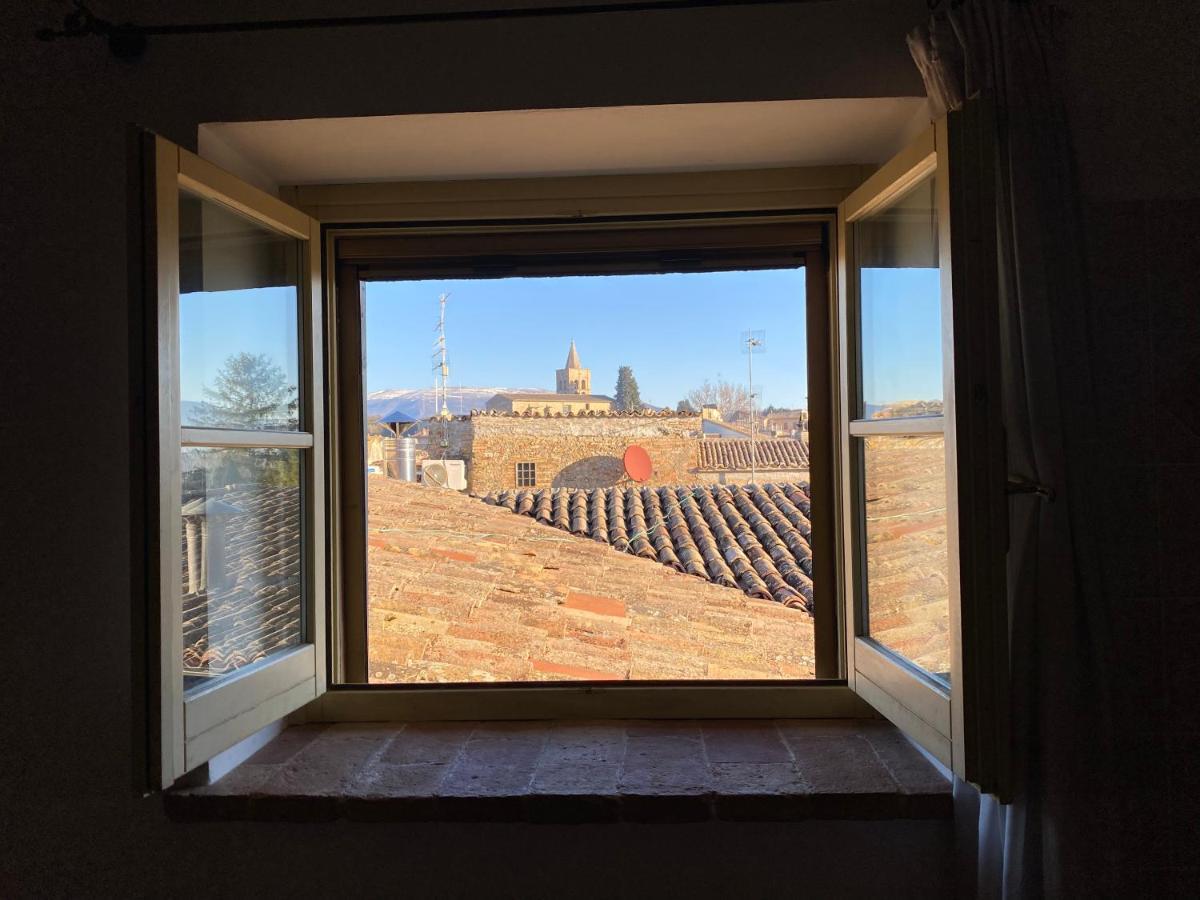 Hotel Palazzo Brunamonti Bevagna Eksteriør billede