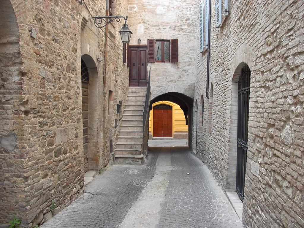 Hotel Palazzo Brunamonti Bevagna Eksteriør billede