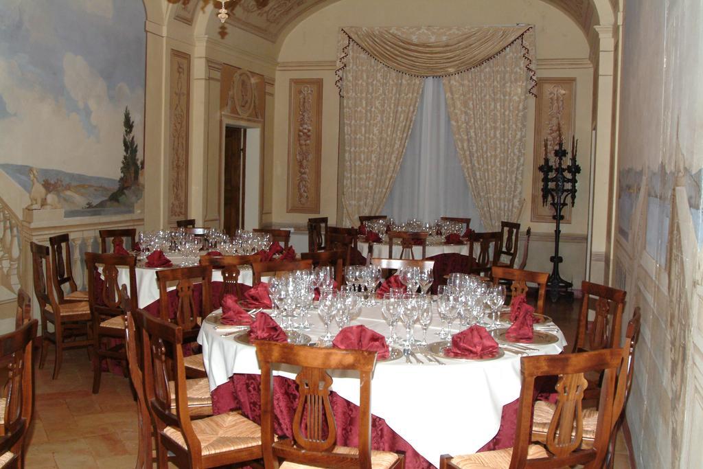 Hotel Palazzo Brunamonti Bevagna Eksteriør billede