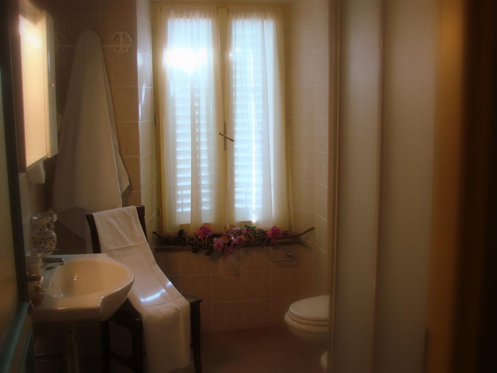 Hotel Palazzo Brunamonti Bevagna Eksteriør billede