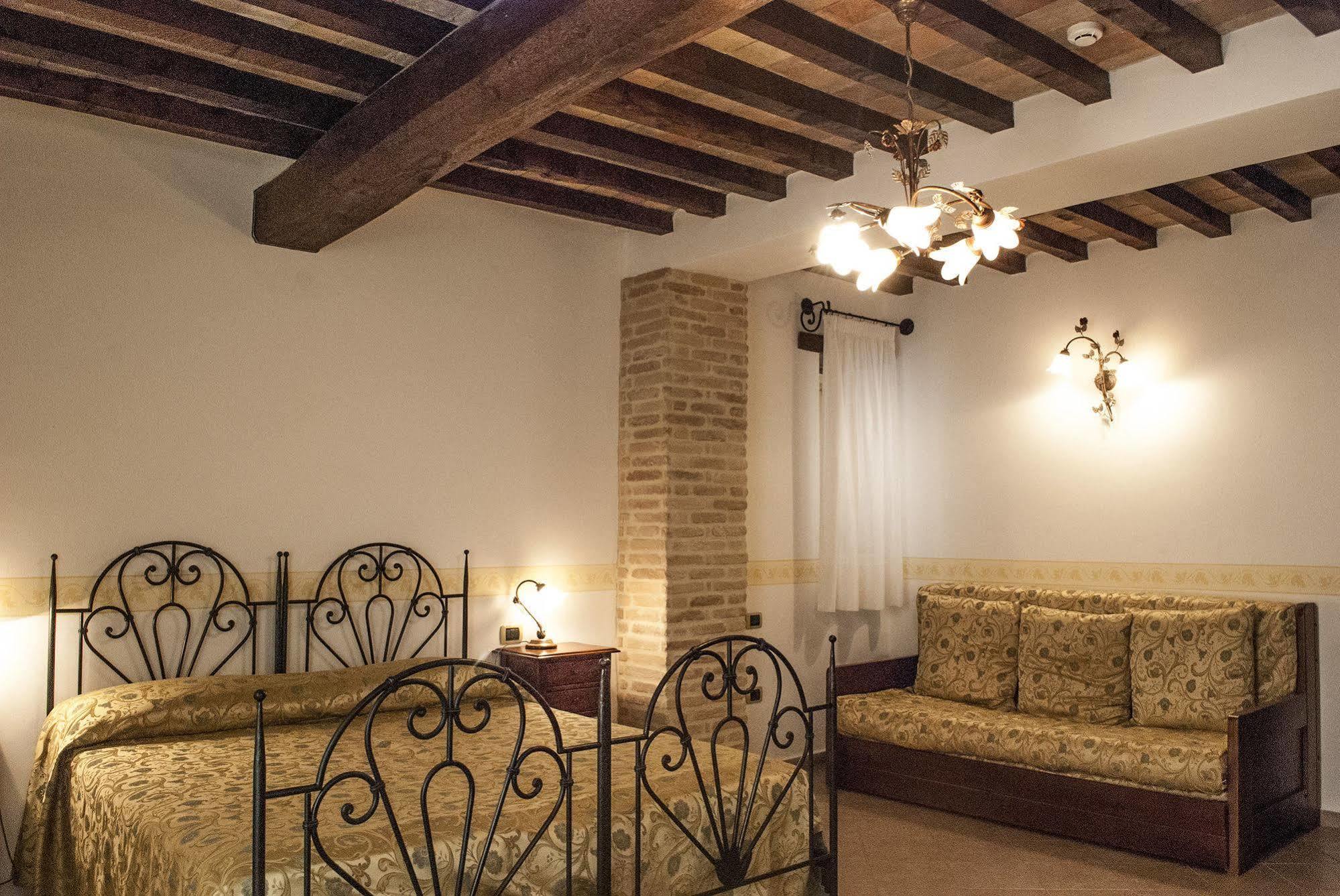Hotel Palazzo Brunamonti Bevagna Eksteriør billede